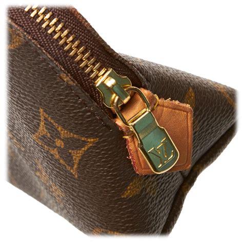 louis vuitton toiletry bag 28|louis vuitton vintage toiletry bag.